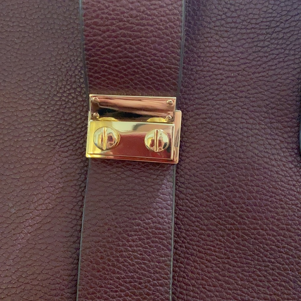 Purse - Picture 2 of 4